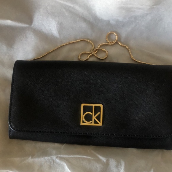 Calvin Klein - Picture 6 of 6